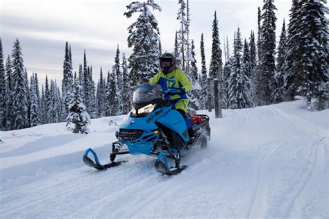 snowmobile tours quebec  from $15